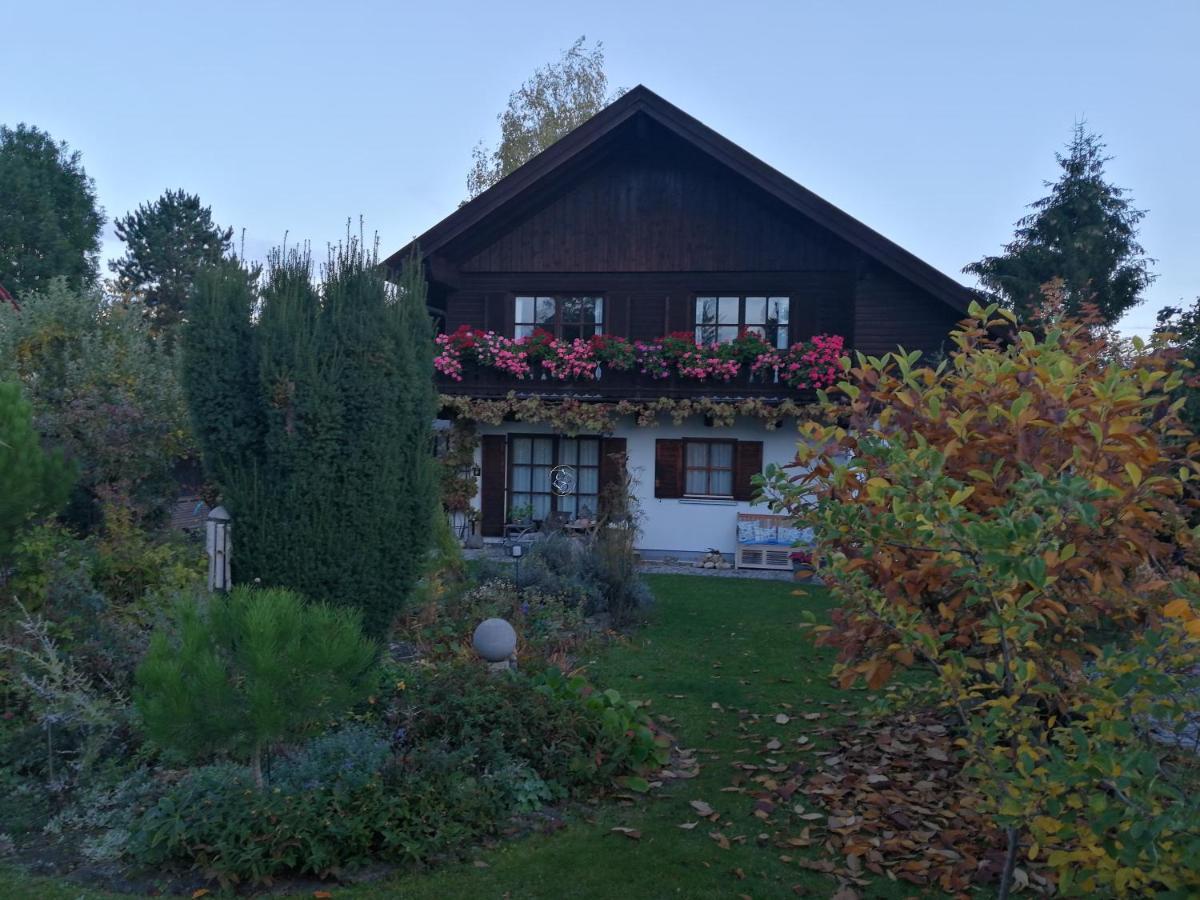 Apartment Haus Merlin Am Boeckelsberg Weimar  Zewnętrze zdjęcie