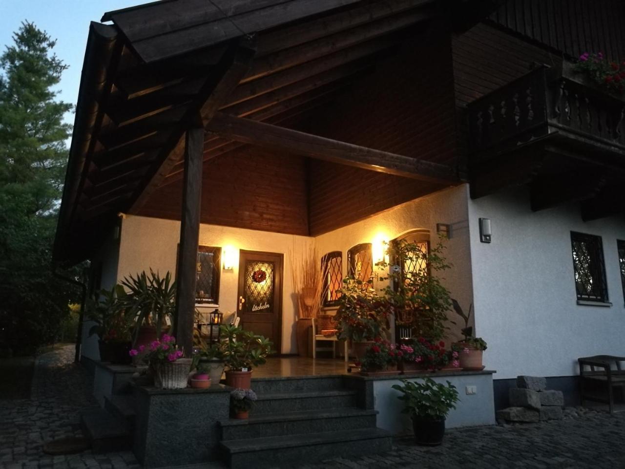 Apartment Haus Merlin Am Boeckelsberg Weimar  Zewnętrze zdjęcie